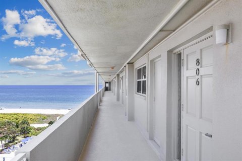 Copropriété à vendre à Lauderdale-by-the-Sea, Floride: 2 chambres, 93.09 m2 № 648238 - photo 17