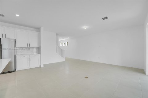 House in Palm Beach Gardens, Florida 4 bedrooms, 250.84 sq.m. № 1272272 - photo 5