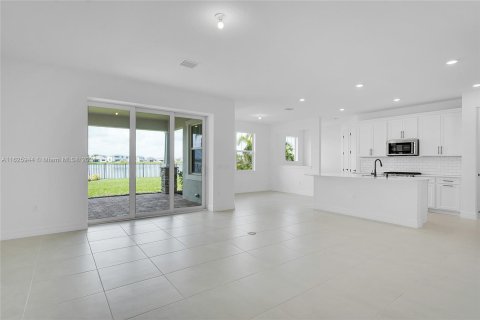 Villa ou maison à vendre à Palm Beach Gardens, Floride: 4 chambres, 250.84 m2 № 1272272 - photo 3