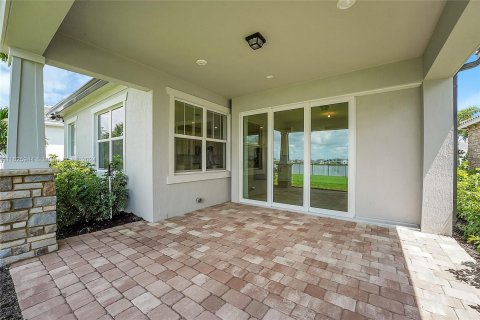 House in Palm Beach Gardens, Florida 4 bedrooms, 250.84 sq.m. № 1272272 - photo 30