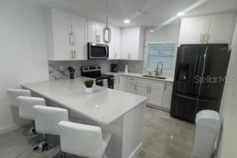 Casa en venta en Orlando, Florida, 4 dormitorios, 119.47 m2 № 1336182 - foto 5