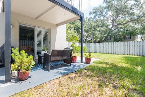 Condo in Tampa, Florida, 1 bedroom  № 1336688 - photo 17