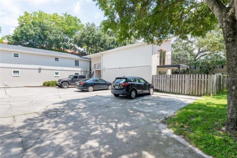 Condo in Tampa, Florida, 1 bedroom  № 1336688 - photo 21