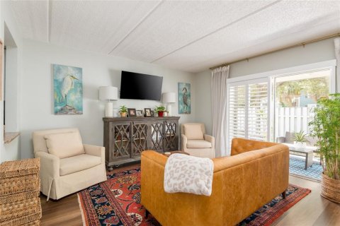 Condo in Tampa, Florida, 1 bedroom  № 1336688 - photo 12