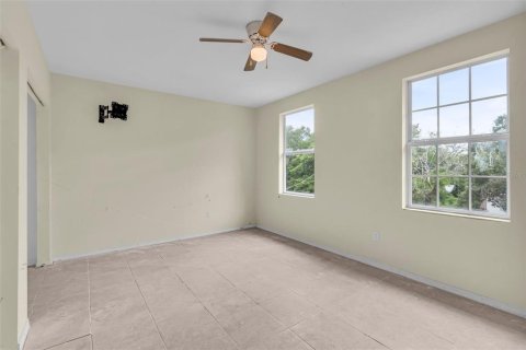 Immobilier commercial à vendre à Tampa, Floride: 323.67 m2 № 1299004 - photo 16