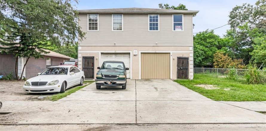 Immobilier commercial à Tampa, Floride 323.67 m2 № 1299004