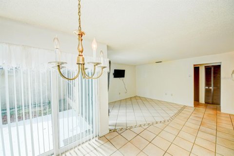 Touwnhouse à vendre à Kissimmee, Floride: 2 chambres, 96.43 m2 № 1335915 - photo 6