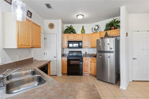 Condo in Davenport, Florida, 2 bedrooms  № 1335923 - photo 5