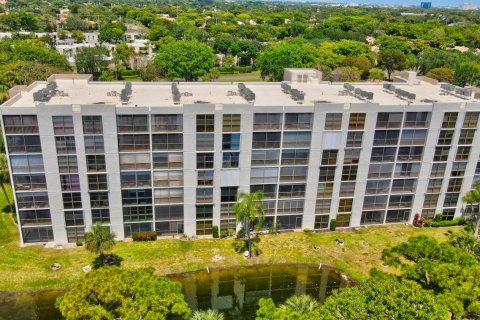 Condo in Boca Raton, Florida, 2 bedrooms  № 1127810 - photo 1