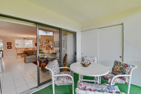 Condo in Boynton Beach, Florida, 2 bedrooms  № 1127767 - photo 3