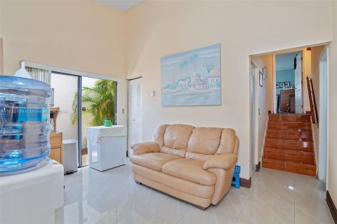 Casa en venta en Cutler Bay, Florida, 3 dormitorios, 132.39 m2 № 1292074 - foto 7