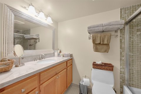 Condo in Fort Lauderdale, Florida, 4 bedrooms  № 936596 - photo 11