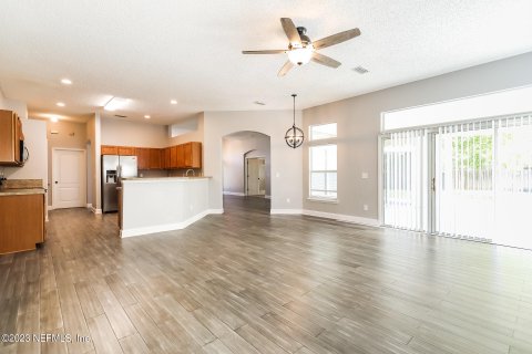 Villa ou maison à louer à Jacksonville, Floride: 5 chambres, 291.71 m2 № 808809 - photo 6