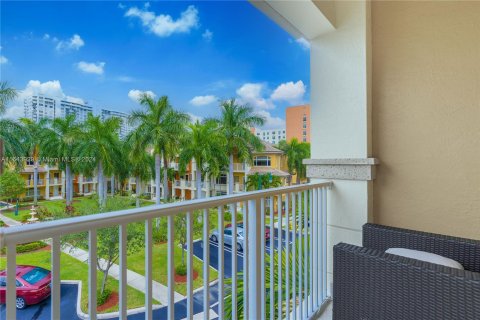 Adosado en venta en Aventura, Florida, 3 dormitorios, 166.95 m2 № 1325784 - foto 25