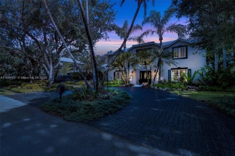 Villa ou maison à vendre à Palmetto Bay, Floride: 6 chambres, 436.08 m2 № 1325830 - photo 2