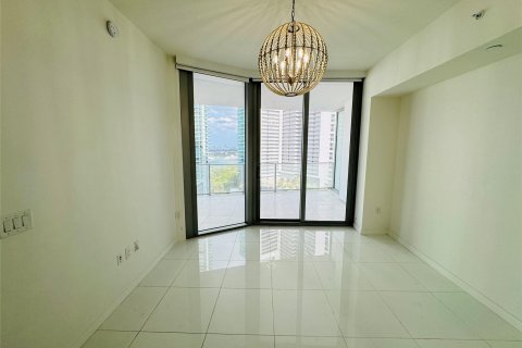 Condo in Miami, Florida, 2 bedrooms  № 1182034 - photo 18