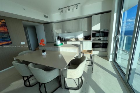 Condominio en venta en Hollywood, Florida, 2 dormitorios, 100.98 m2 № 1016956 - foto 28