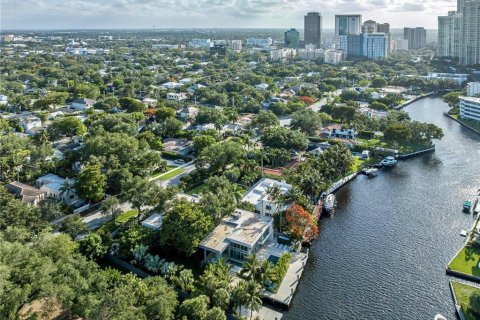 Villa ou maison à vendre à Fort Lauderdale, Floride: 5 chambres, 633.87 m2 № 543026 - photo 6