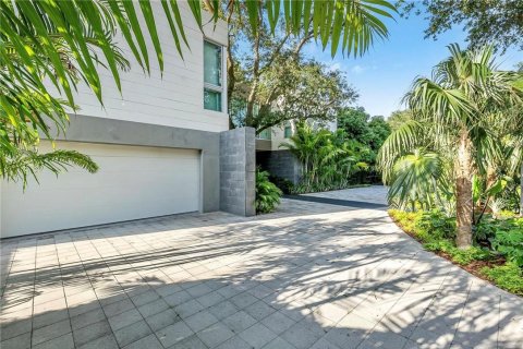 Villa ou maison à vendre à Fort Lauderdale, Floride: 5 chambres, 633.87 m2 № 543026 - photo 10