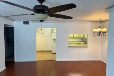 Condo in Tarpon Springs, Florida, 2 bedrooms  № 1339842 - photo 7