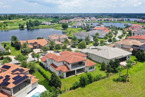 House in LAKESHORE in Winter Garden, Florida 5 bedrooms, 399.11 sq.m. № 1340075 - photo 4