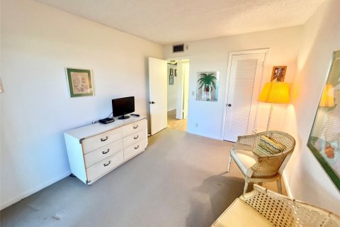 Condo in Deerfield Beach, Florida, 2 bedrooms  № 1210127 - photo 26