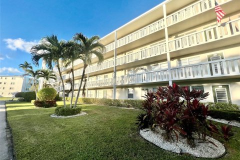 Condo in Deerfield Beach, Florida, 2 bedrooms  № 1210127 - photo 18