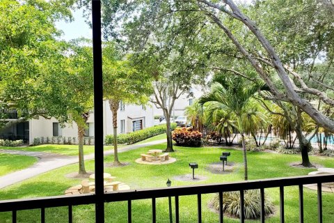 Condo in Greenacres, Florida, 2 bedrooms  № 1385832 - photo 2