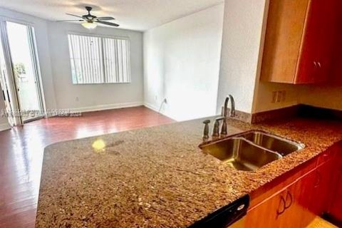 Copropriété à vendre à Hollywood, Floride: 1 chambre, 69.21 m2 № 1385831 - photo 6