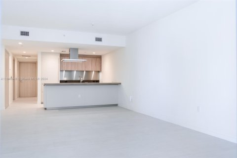 Condo in Miami, Florida, 1 bedroom  № 1385830 - photo 10