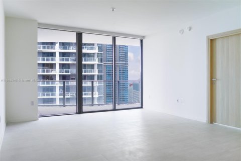 Condo in Miami, Florida, 1 bedroom  № 1385830 - photo 9