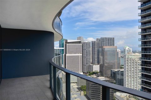 Condo in Miami, Florida, 1 bedroom  № 1385830 - photo 3