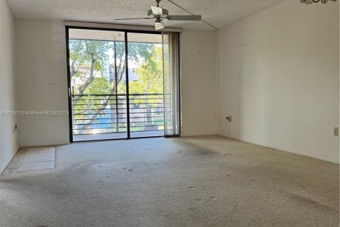 Condominio en venta en Pembroke Pines, Florida, 2 dormitorios, 94.85 m2 № 989010 - foto 12