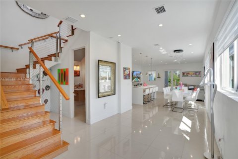 Townhouse in Miami, Florida 3 bedrooms, 214.79 sq.m. № 1415493 - photo 5