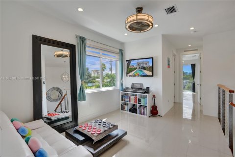 Townhouse in Miami, Florida 3 bedrooms, 214.79 sq.m. № 1415493 - photo 24