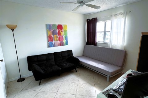 Condominio en venta en Deerfield Beach, Florida, 2 dormitorios, 86.4 m2 № 984040 - foto 5