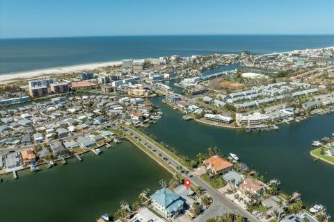 Terreno en venta en Treasure Island, Florida № 1409572 - foto 5