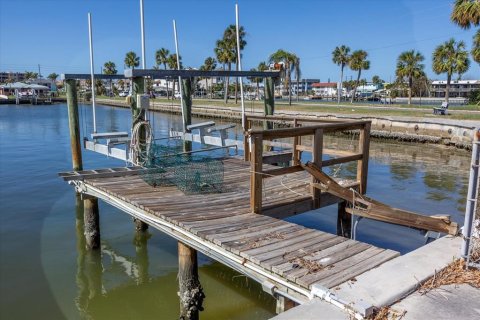 Terreno en venta en Treasure Island, Florida № 1409572 - foto 9