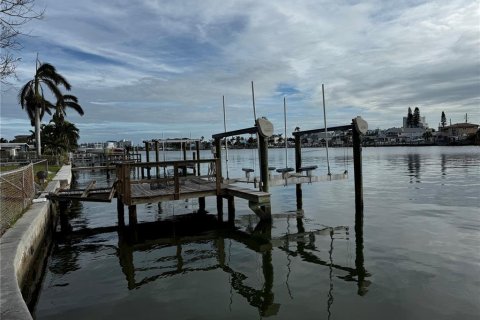 Terreno en venta en Treasure Island, Florida № 1409572 - foto 14