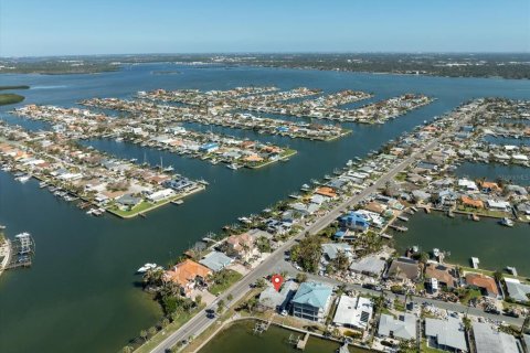 Terreno en venta en Treasure Island, Florida № 1409572 - foto 6