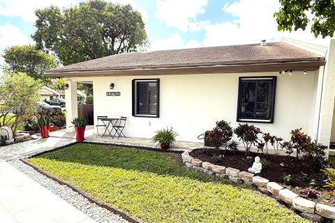 Casa en venta en Miami, Florida, 3 dormitorios, 98.57 m2 № 1429582 - foto 1