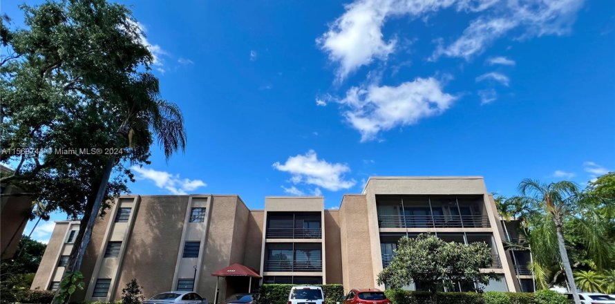 Condo à Hollywood, Floride, 2 chambres  № 1119667