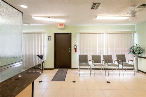 Immobilier commercial à vendre à Port Richey, Floride: 422.15 m2 № 1350658 - photo 12