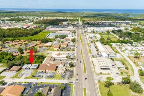 Propiedad comercial en venta en Port Richey, Florida, 422.15 m2 № 1350658 - foto 3