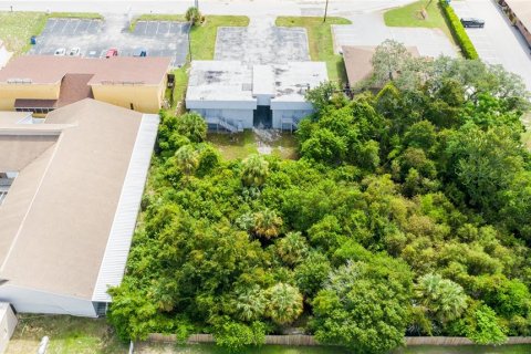 Propiedad comercial en venta en Port Richey, Florida, 422.15 m2 № 1350658 - foto 4