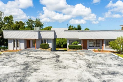 Immobilier commercial à vendre à Port Richey, Floride: 422.15 m2 № 1350658 - photo 1