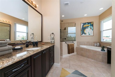 Immobilier commercial à vendre à Punta Gorda, Floride: 6 chambres, 458.01 m2 № 824229 - photo 9