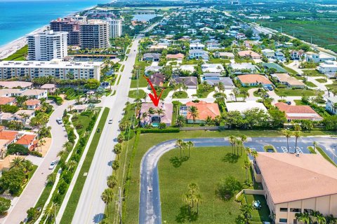 House in Juno Beach, Florida 3 bedrooms, 267.93 sq.m. № 1178282 - photo 11