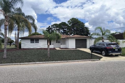 Casa en venta en Port Richey, Florida, 3 dormitorios, 117.71 m2 № 1337850 - foto 1