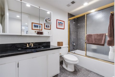 Купить кондоминиум в Авентура, Флорида 2 спальни, 112.41м2, № 862382 - фото 25